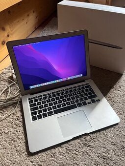 MacBook Air 13" Intel Core i5 (2015) 4GB 128GB stříbrný