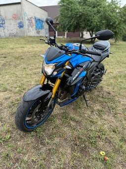 Suzuki GSX-S750
