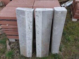Silniční obrubník 150×1000×250 (2x), 150x1000x150 (1x)