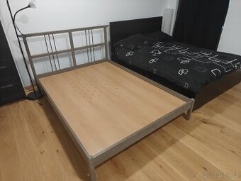 Rám postele 200x140 cm s deskami