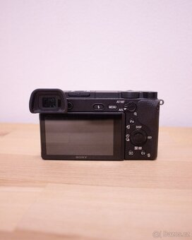 Sony a6300 s objektivy sigma 30mm a tamron 17-70mm