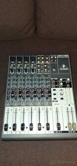 Behringer Xenyx 1204 mixážní pult