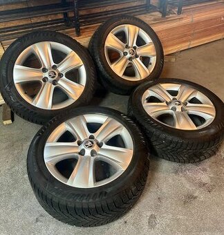 ALU Kola ŠKODA 5x112 R17 DOLOMITE Zimní Pneu 225/50/17