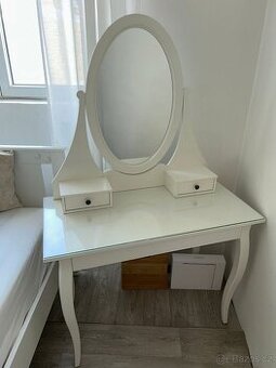 Ikea Hemnes toaletní kosmetický stůl se zrcadlem