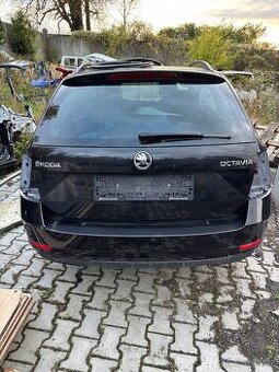Páté dveře Škoda Octavia 3 kombi