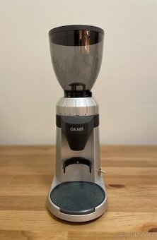 Špičkový kávový mlýnek Graef CM800 (40 stupňů hrubosti)
