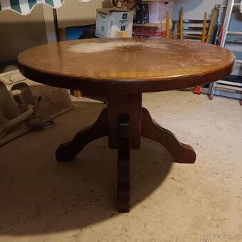 Kulatý dubový stůl - retro, chalupářský styl