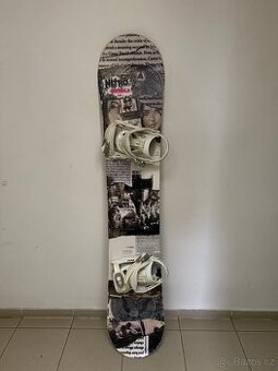 Snowboard dámský NITRO 148