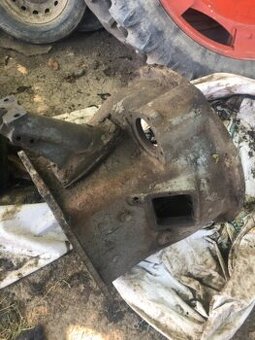 Prodám spojkový obal se silnou přírubou na ZETOR25