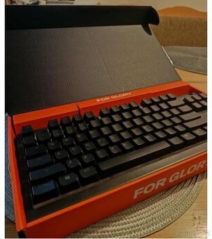 Klávesnice SteelSeries Apex 3 TKL US (64831) černá