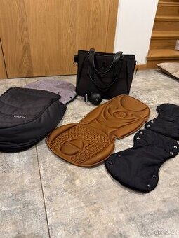 set doplňků ke kočárku EGG