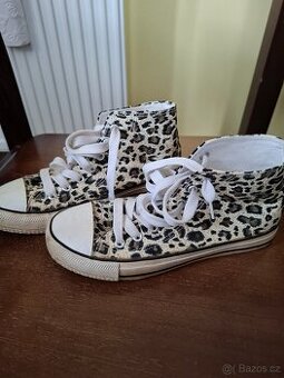 Dívčí tenisky kotníkové vel. 37