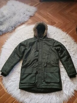 Chlapecká zimní bundu