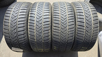 Zimní pneu 225/45/18 Pirelli