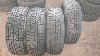 215/60 r17 96H Kumho zimní