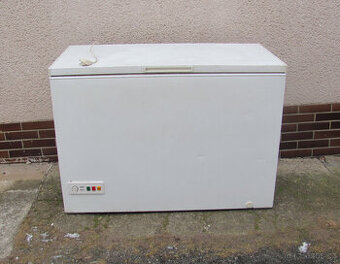 PULTOVÝ MRAZÁK - ZANUSSI - 310L - A+