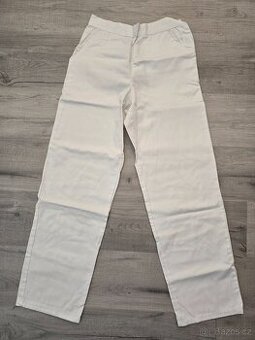 Bílé kalhoty