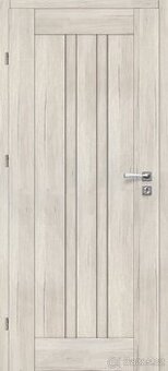 Interierové dveře plné, Dub, 60L + 60P - nové