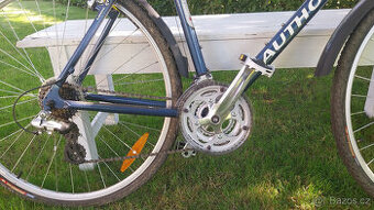 Trekové kolo, velikost 22".