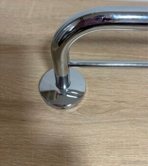 Držák ručníků chromový