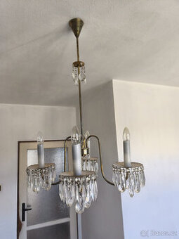 křišťálový lustr