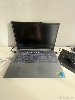 Herní notebook Lenovo loq