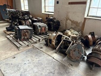 Díly traktor Zetor (motory, převodovky atd)