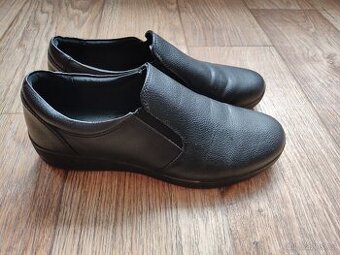 Dámské černé polobotky Easy Street 42