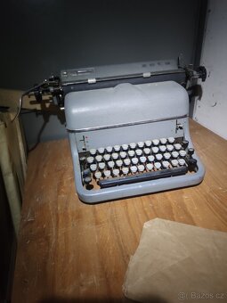 Psací stroj Zeta 50.léta