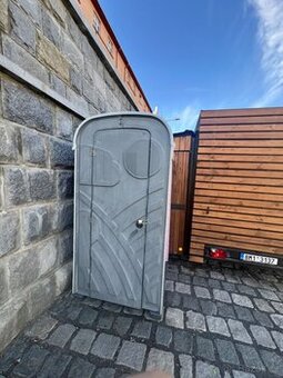 Toi, Mobilní toaleta, kadibudka, chemické wc