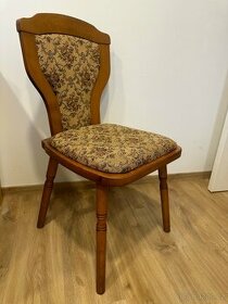 6 kusů dřevěných židlí na chalupu