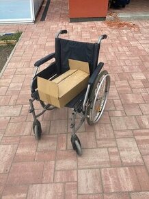 Mechanický invalidní vozík - 1