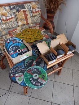 Řezací a Brusné Kotouče RECA
