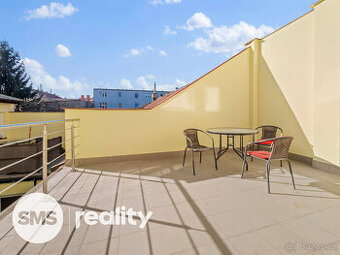 Pronájem nově zrekonstruovaného bytu 2+kk (50 m² + terasa 25