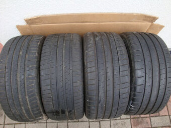 Letní pneu 245/40/19 a 275/35/19 MICHELIN PILOT SPORT 4/S