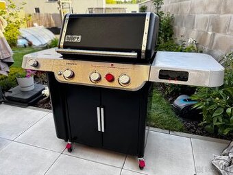 WEBER Genesis EX-335 + originál příslušenství za 20 000 Kč