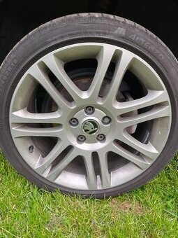 ALU kola Themisto R18 Superb 2
