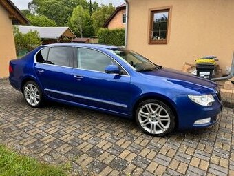 Škoda Superb 2.0 TDI 4x4 DSG moc hezký
