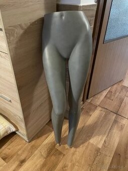 Torzo/figurina - nohy