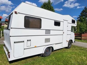AVIA Karavan