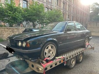 Bmw e34 komplet na dily