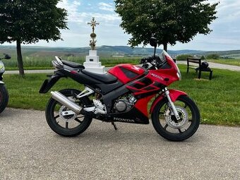 Honda cbr 125r