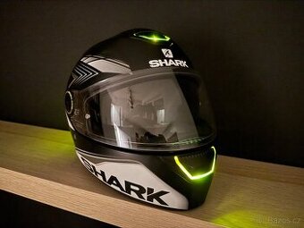 Moto helma Shark