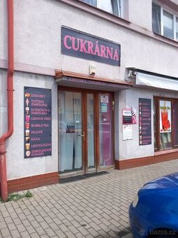 Prodám vybavení z cukrárny