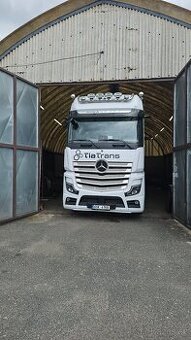 Mechanik nákladních vozidel