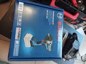 Utahovák Bosch GSA 18V 1000
