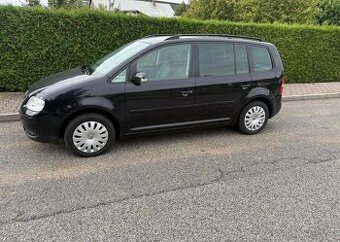 Volkswagen Touran 2,0 TDi Nová STK Tažné klima nafta