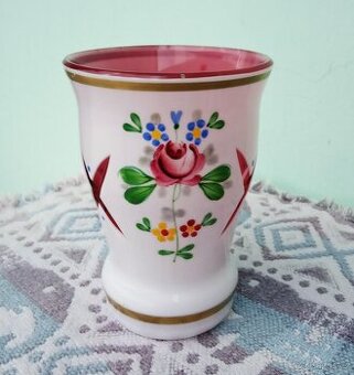 Pohar prejimane sklo