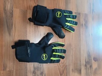 Brankářské rukavice BU1