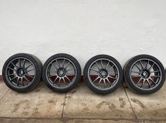 OZ Racing superleggera 8jx r18  5x100